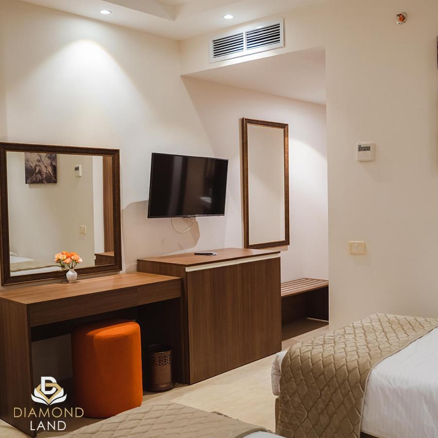 Diamond Land Hotel Madinat Al Ashir min Ramadan Bagian luar foto