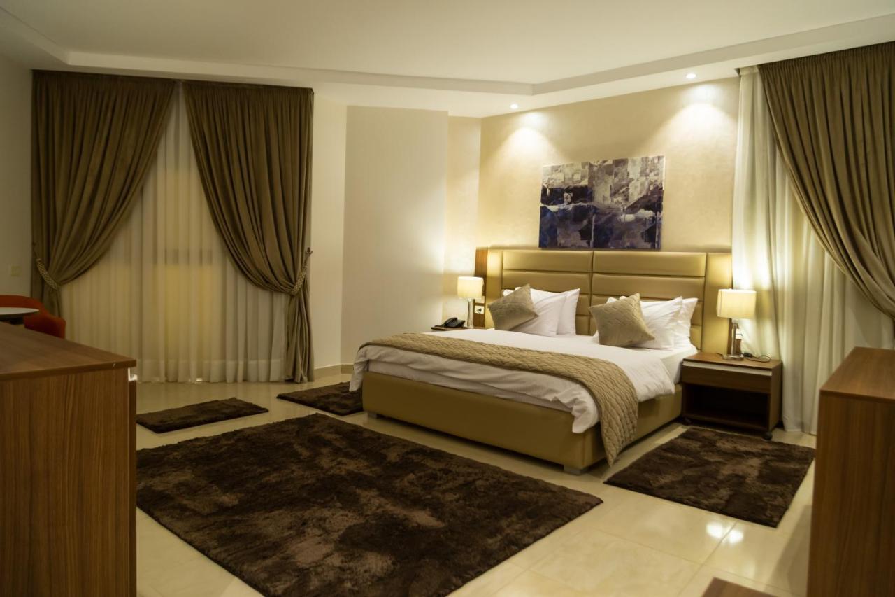Diamond Land Hotel Madinat Al Ashir min Ramadan Bagian luar foto